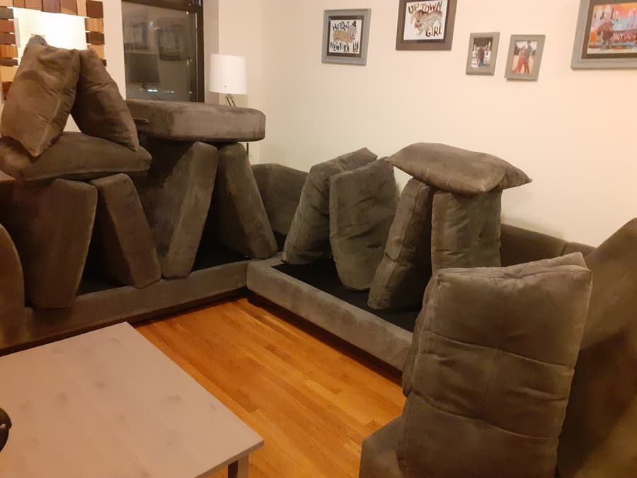 Learn how to be your own DIY couch cleaner in NYC