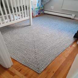 Learn the differences between traditional rug cleaning and green rug cleaning NYC